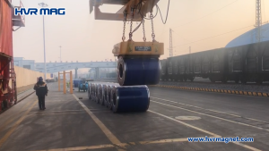 lifting magnets at port