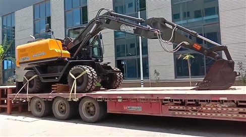 How Can Excavators Prevent Heat Stroke?-Hydraulic Scrap Magnet