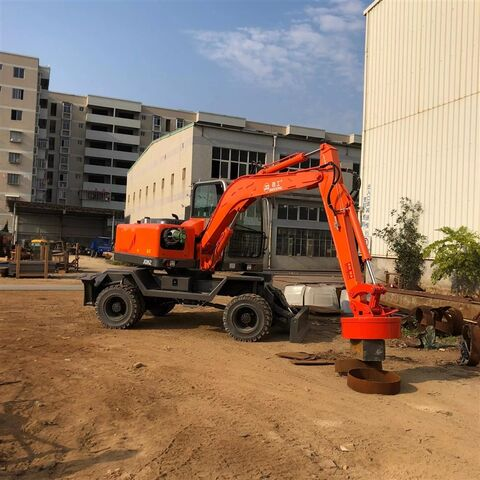 Hydraulic scrap magnet