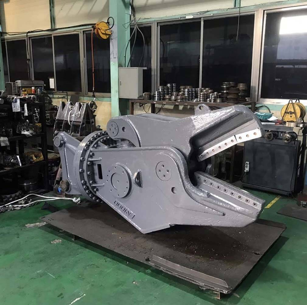 hydraulic metal shear